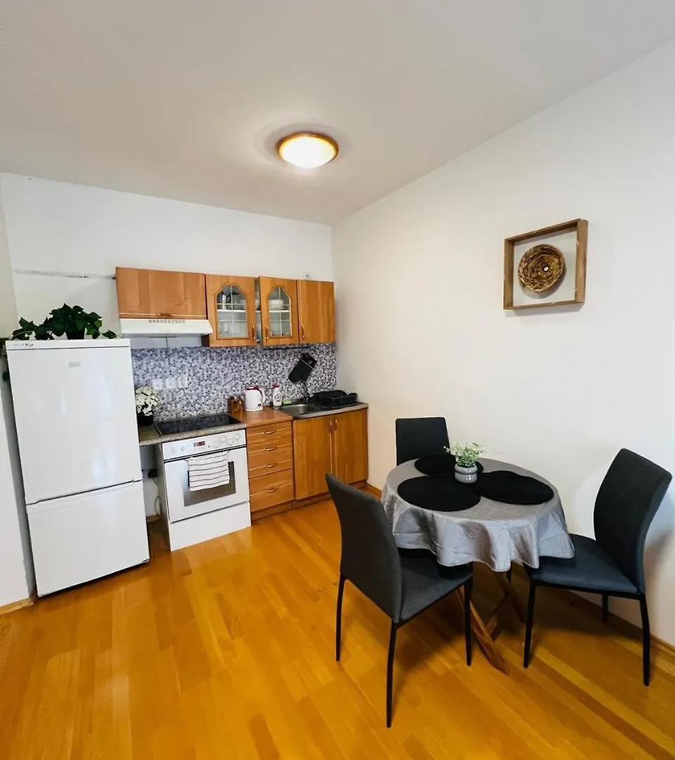 Krashapartm Prague Apartment