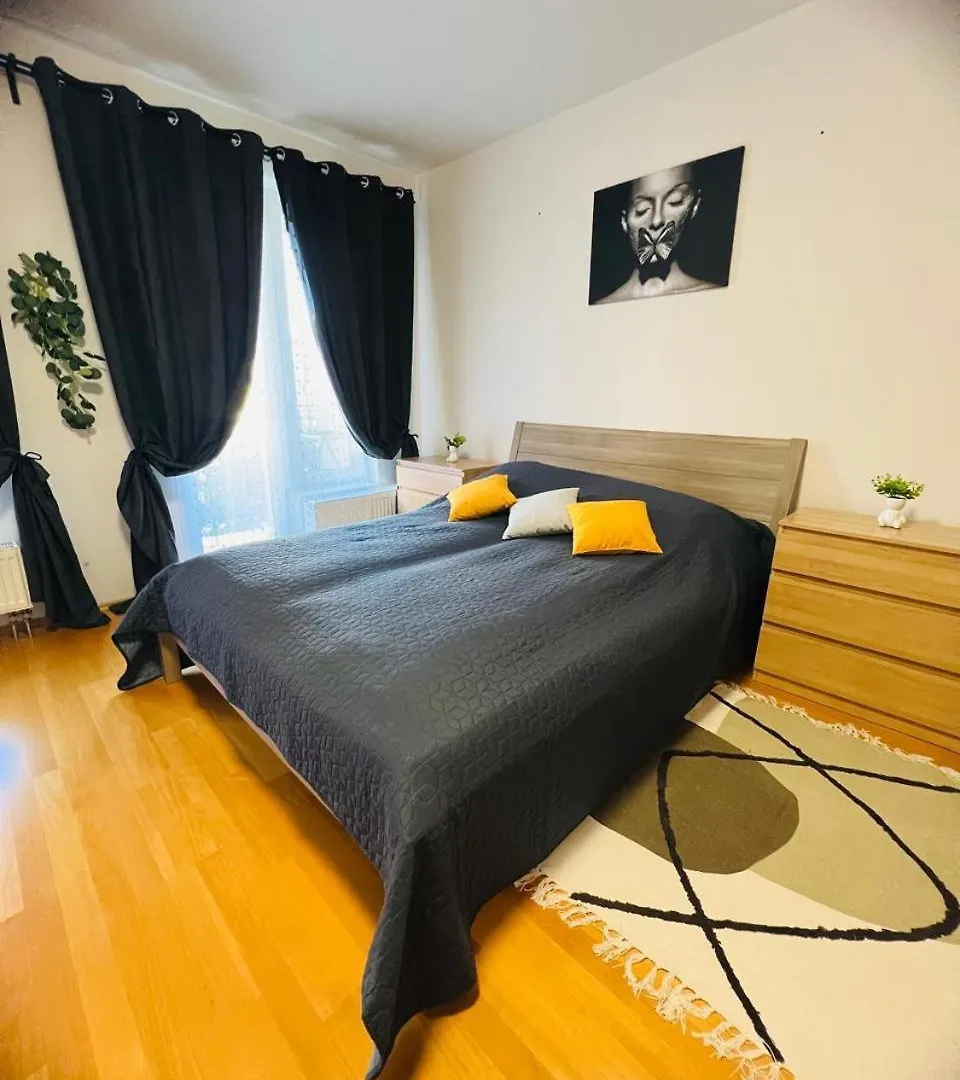 Krashapartm Praga Apartamento